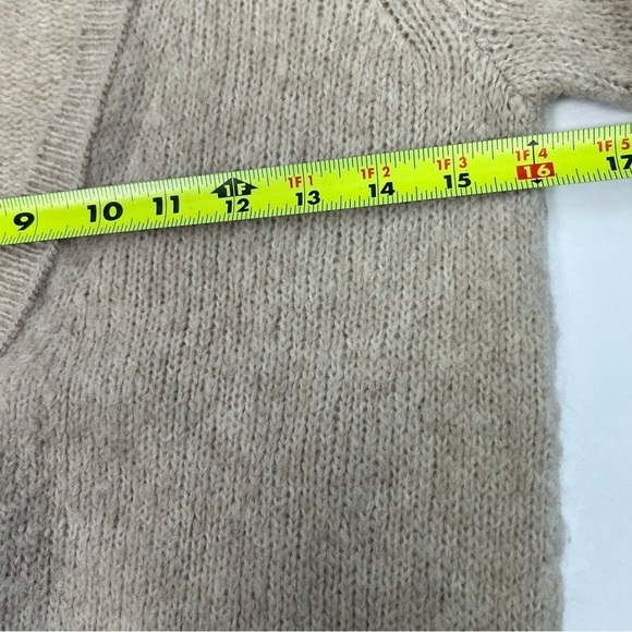 LOFT Ann Taylor Women’s Button Cardigan Sweater Sz XS Beige 38% Wool/10% Alpaca - Picture 8 of 10